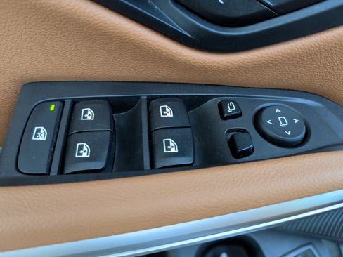 Certified 2023 BMW 330i xDrive Sedan w/ Premium Package image 28