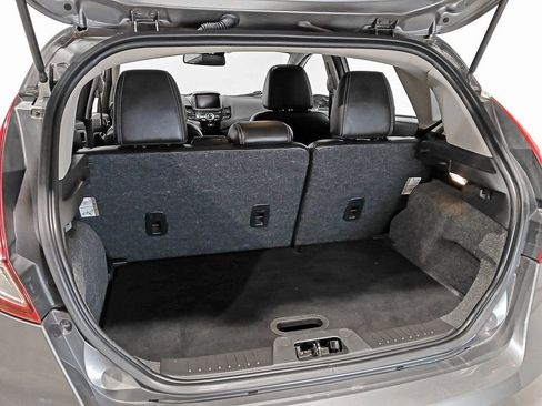 Used 2014 Ford Fiesta Titanium image 8