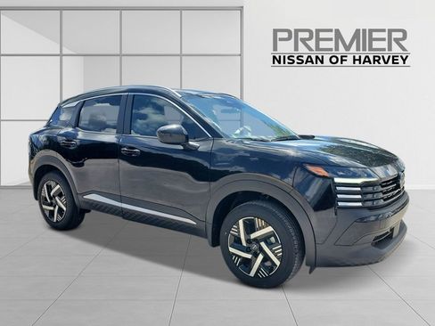 New 2026 Nissan Kicks SV w/ SV Premium Package FWD image 2