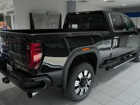 New 2026 GMC Sierra 2500 Denali w/ Denali Reserve Package image 7