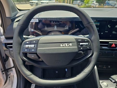 New 2026 Kia Sportage LX FWD image 29