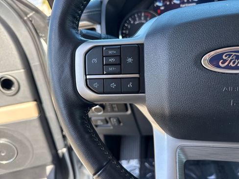 Certified 2024 Ford Expedition Max XLT image 16