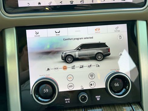 Used 2020 Land Rover Range Rover HSE image 31