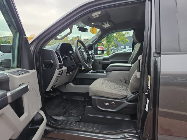 Used 2019 Ford F250 XLT w/ XLT Premium Package AWD/4WD image 9