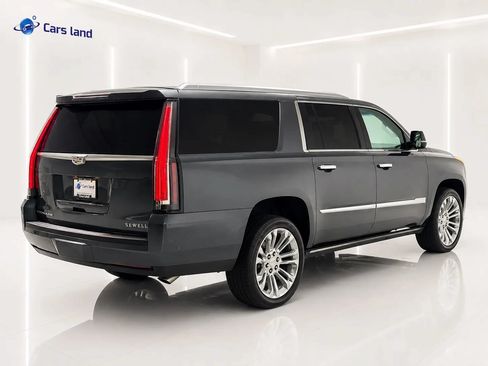Used 2019 Cadillac Escalade ESV Premium Luxury AWD/4WD image 3