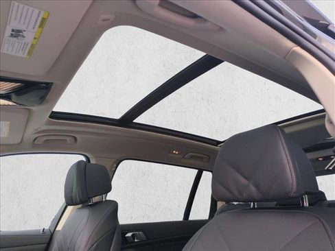 Certified 2026 BMW X7 xDrive40i image 16