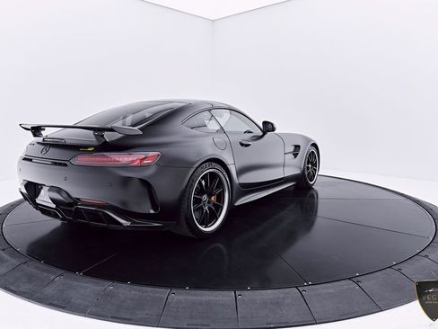 Used 2018 Mercedes-Benz AMG GT R image 15