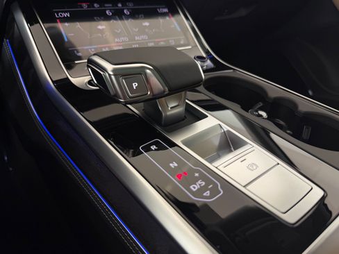 New 2026 Audi Q7 3.0T Premium Plus AWD/4WD image 18