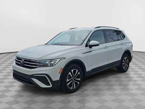 Used 2022 Volkswagen Tiguan S FWD image 4