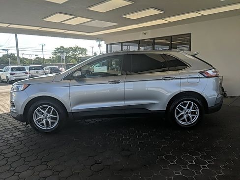 Used 2023 Ford Edge SEL image 8