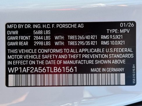 New 2026 Porsche Macan GTS AWD/4WD image 37