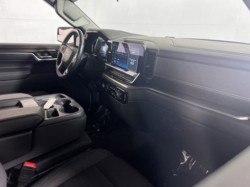 Used 2022 Chevrolet Silverado 1500 LT image 28