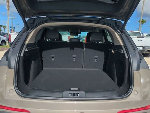 New 2026 Lincoln Corsair Premiere FWD image 13