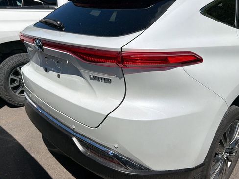 Used 2023 Toyota Venza Limited AWD/4WD image 8