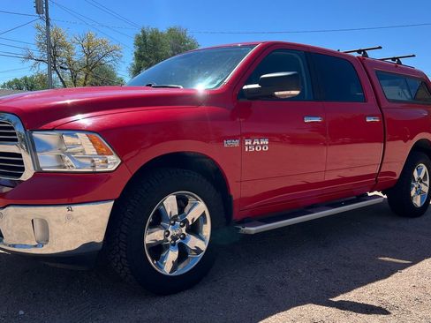 Used 2017 RAM 1500 Big Horn AWD/4WD image 3