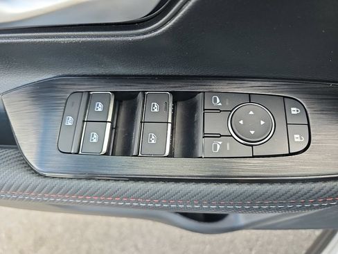 Used 2025 Nissan Kicks SR FWD image 31