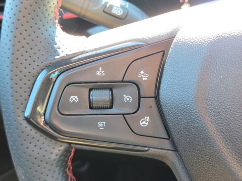 Used 2024 Chevrolet Trax RS w/ Driver Confidence Package image 27