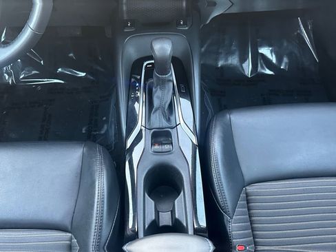 Used 2021 Toyota Corolla XSE image 18