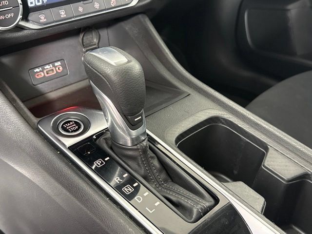 Used 2020 Nissan Sentra SV FWD image 25