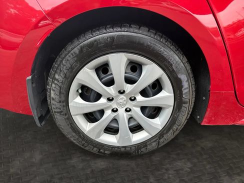 Used 2020 Toyota Corolla LE FWD image 36