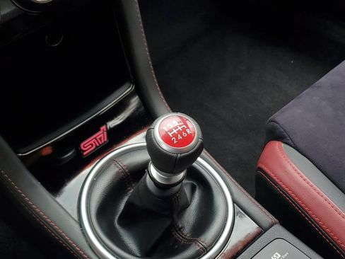 Used 2018 Subaru WRX STI AWD/4WD image 30