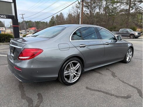 Used 2017 Mercedes-Benz E 300 image 6