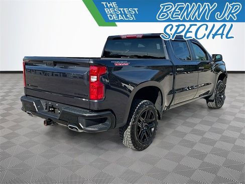 Used 2024 Chevrolet Silverado 1500 Custom Trail Boss w/ LPO, Dark Essentials Package image 5