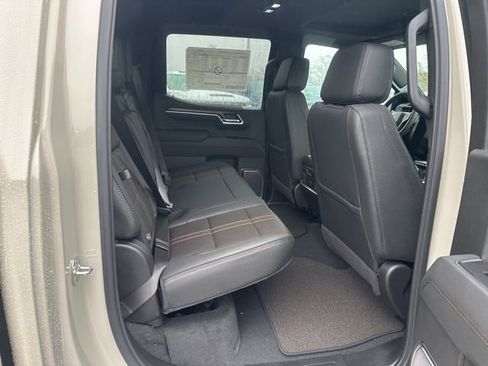 New 2026 Chevrolet Silverado 1500 High Country w/ LPO, Dark Essentials Package image 32