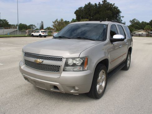 Used 2007 Chevrolet Tahoe LTZ w/ LTZ Preferred Equipment Group RWD image 1