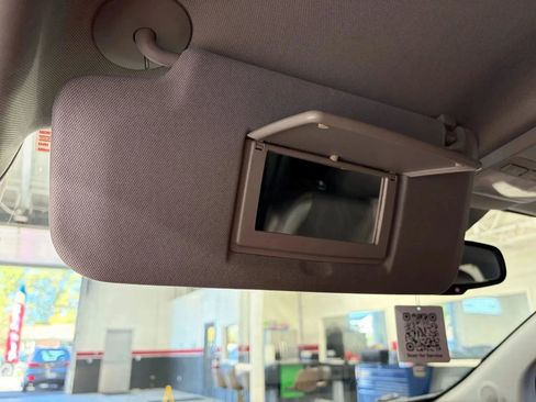 Used 2020 Chevrolet Trax LT w/ LT Convenience Package image 49