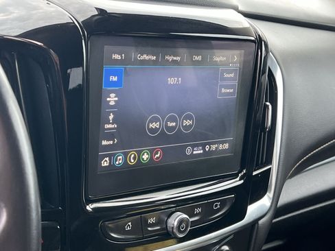 Used 2021 Chevrolet Traverse LT AWD/4WD image 18
