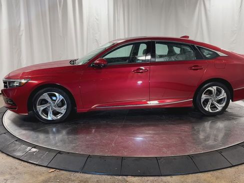 Used 2019 Honda Accord EX image 5