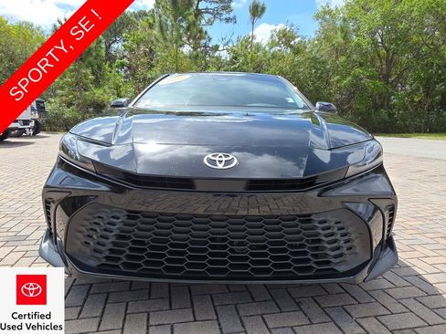 Certified 2025 Toyota Camry SE w/ Convenience Package image 2