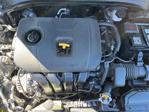 Used 2019 Kia Forte LXS image 30