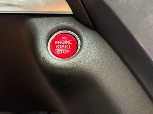 Used 2017 Acura MDX SH-AWD image 25