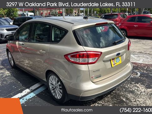 Used 2017 Ford C-MAX Energi SE FWD image 7