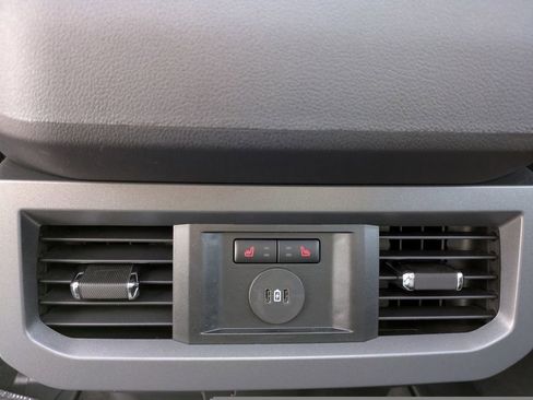 New 2025 Ford F250 Lariat w/ Lariat Ultimate Package image 15