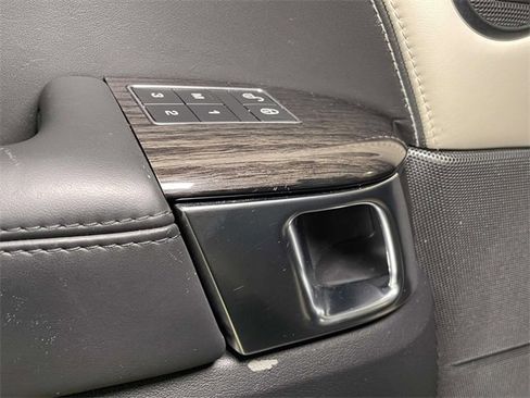 Used 2019 Land Rover Range Rover Sport Supercharged image 39