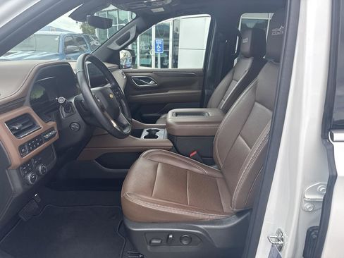 Used 2022 Chevrolet Tahoe High Country AWD/4WD image 13
