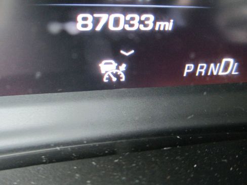 Used 2018 Chevrolet Tahoe Premier AWD/4WD image 39