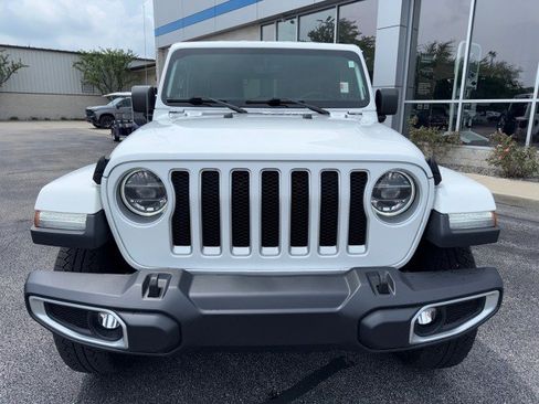 Used 2021 Jeep Wrangler Unlimited Sahara AWD/4WD image 8