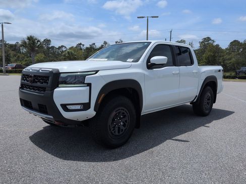 New 2026 Nissan Frontier PRO-4X AWD/4WD image 9