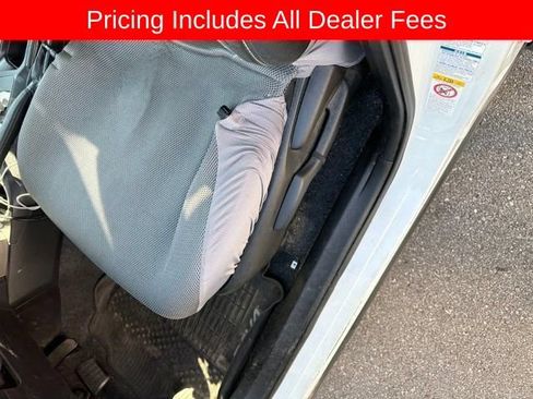 Used 2016 Toyota RAV4 XLE AWD/4WD image 8
