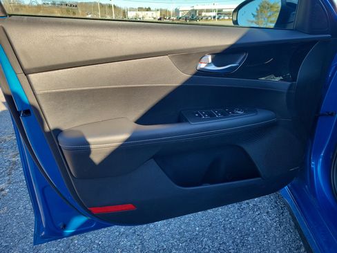 Used 2023 Kia Forte GT-Line w/ GT-Line Premium Package image 15