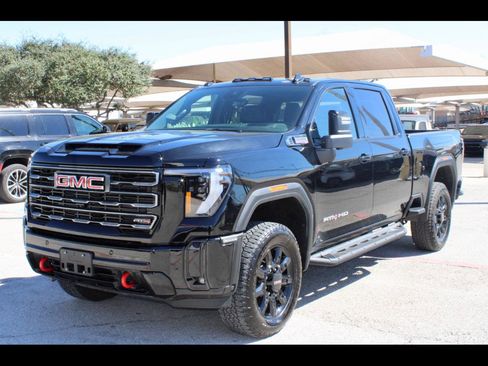 Used 2025 GMC Sierra 2500 AT4 w/ Technology Package image 1