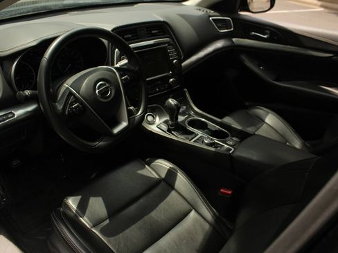 Used 2019 Nissan Maxima 3.5 SV w/ Floor Mat Group FWD image 13