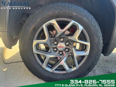 Used 2023 GMC Sierra 1500 SLT image 32