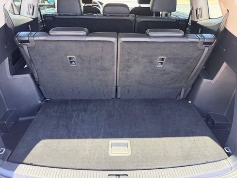 Used 2025 Volkswagen Atlas SE FWD image 18