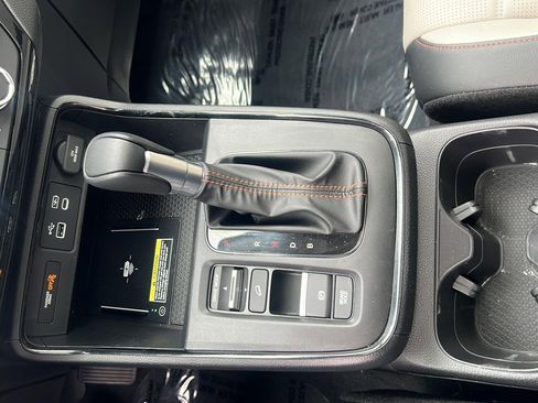 Certified 2025 Honda CR-V Sport Touring image 26