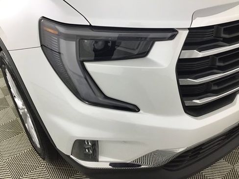 Used 2024 GMC Acadia Elevation w/ Luxury Package image 25